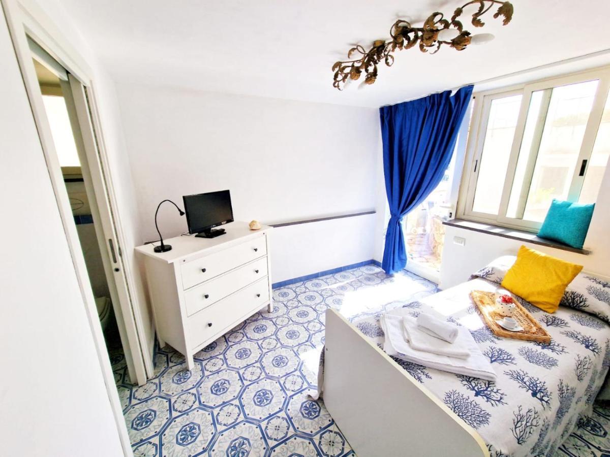 Il Faro Room 阿纳卡普里 外观 照片